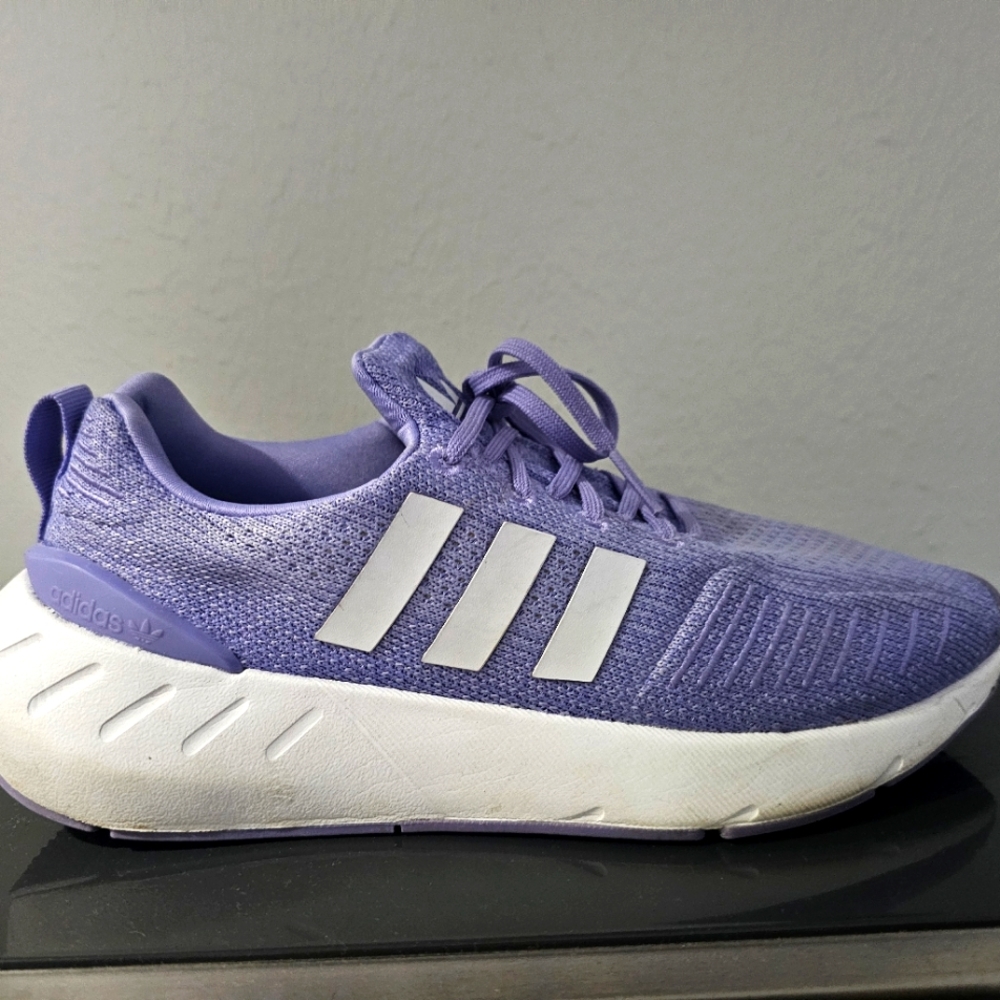 Adidas swit run 22